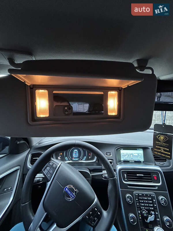 Универсал Volvo V60 2014 в Киеве фото 46 Универсал Volvo V60 2014 в Киеве