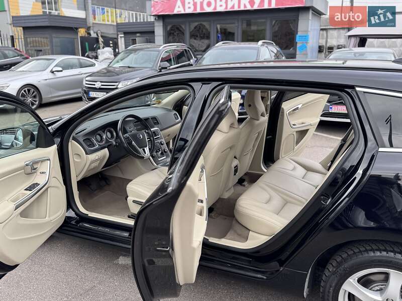 Універсал Volvo V60 2012 в Києві
