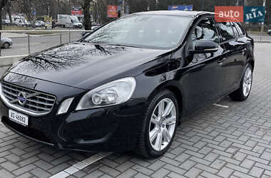 Универсал Volvo V60 2012 в Луцке