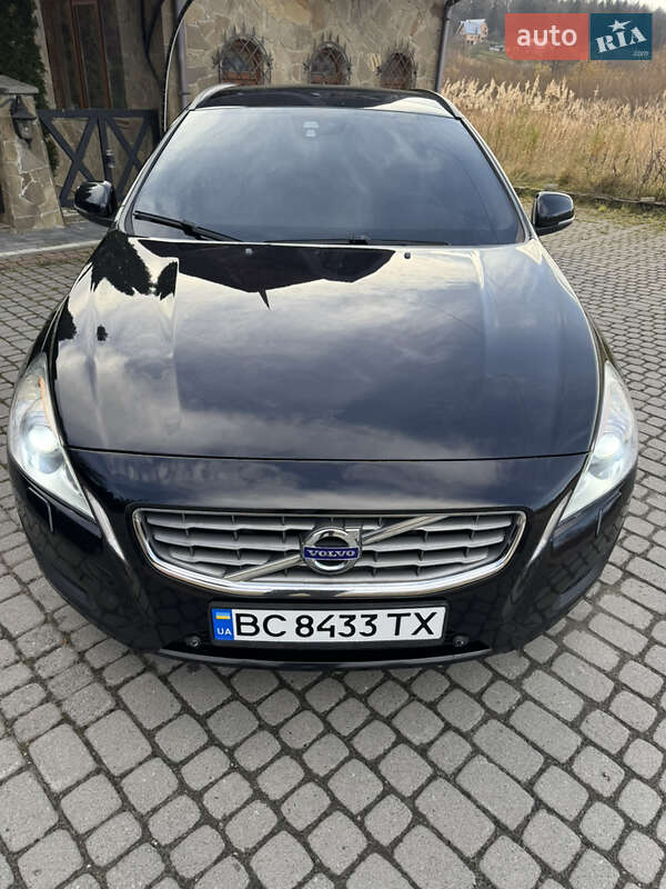 Універсал Volvo V60 2010 в Трускавці
