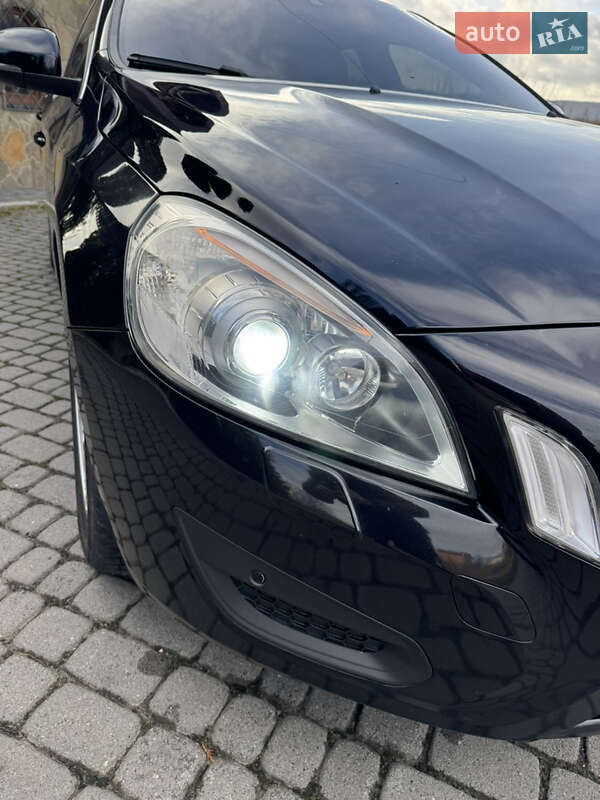 Універсал Volvo V60 2010 в Трускавці