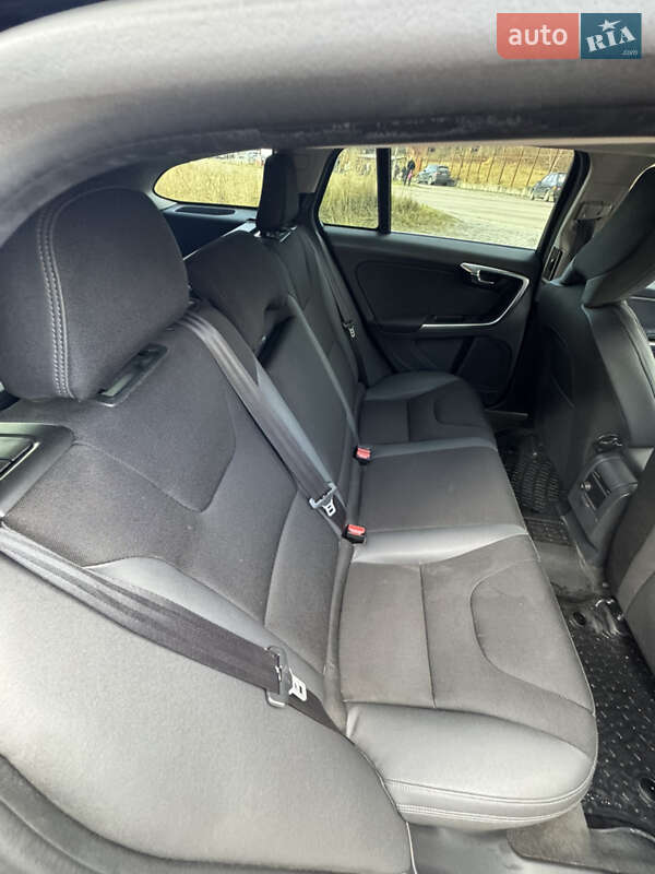 Універсал Volvo V60 2010 в Трускавці