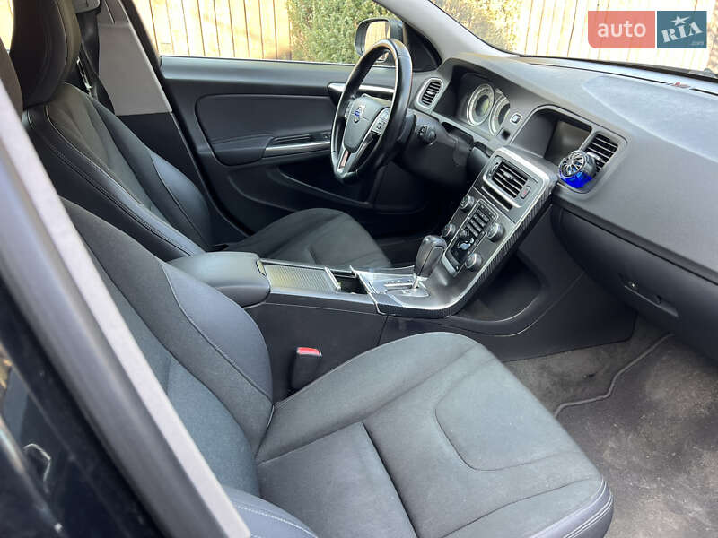 Универсал Volvo V60 2011 в Черкассах