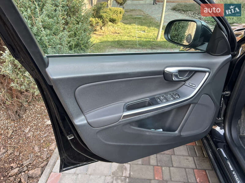 Универсал Volvo V60 2011 в Черкассах
