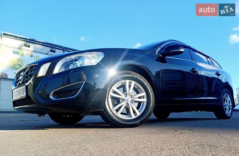Универсал Volvo V60 2012 в Киеве
