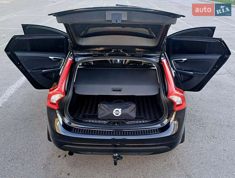 Универсал Volvo V60 2012 в Киеве
