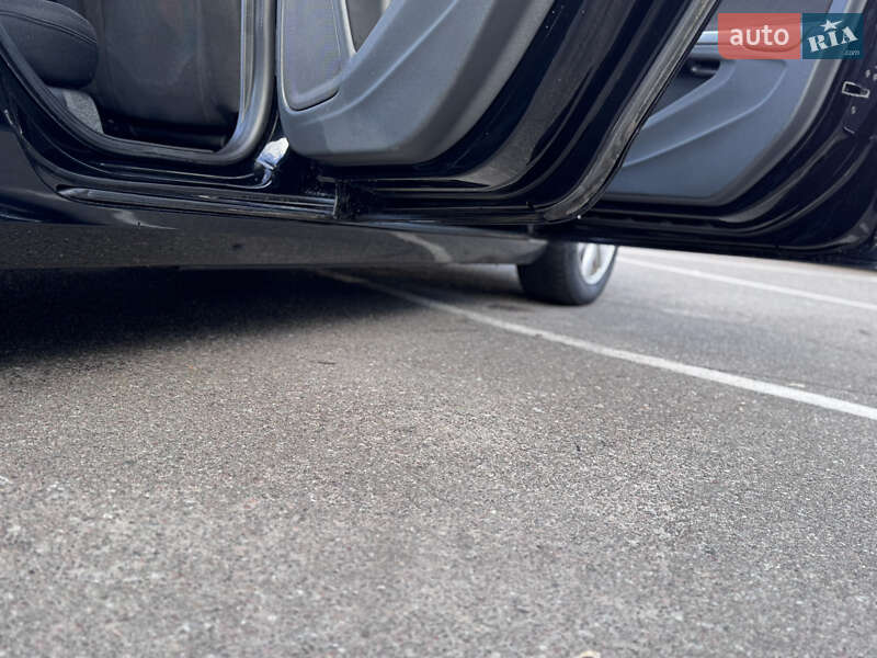 Универсал Volvo V60 2012 в Киеве фото 29 Универсал Volvo V60 2012 в Киеве