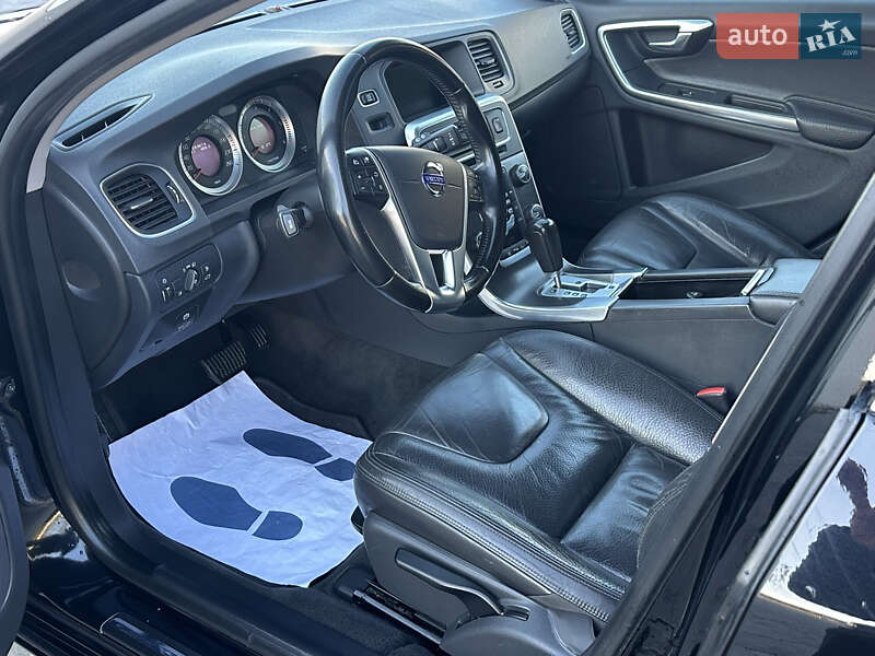Универсал Volvo V60 2011 в Луцке