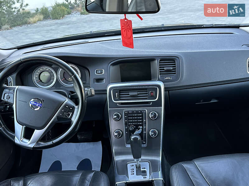 Универсал Volvo V60 2011 в Луцке