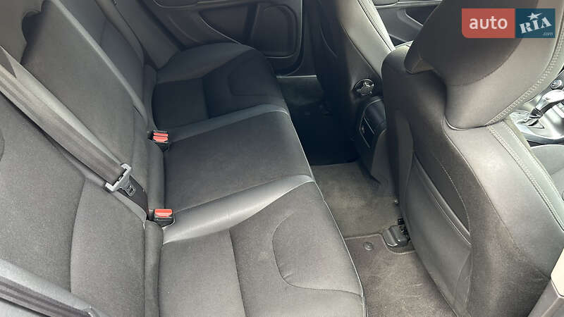 Універсал Volvo V60 2013 в Калуші