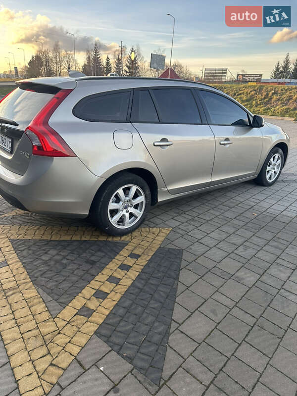 Универсал Volvo V60 2011 в Стрые фото 9 Универсал Volvo V60 2011 в Стрые
