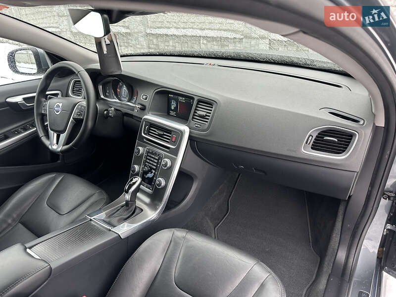 Универсал Volvo V60 2016 в Стрые