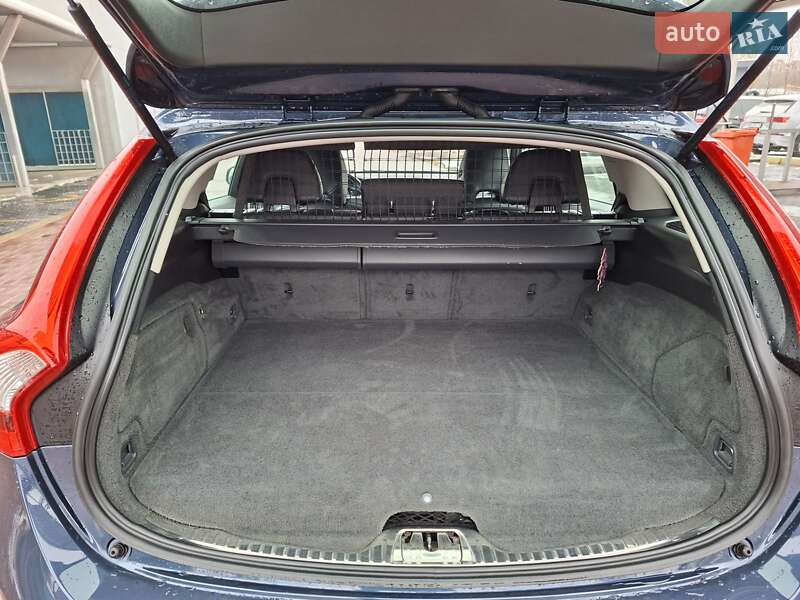 Универсал Volvo V60 2014 в Ровно фото 32 Универсал Volvo V60 2014 в Ровно