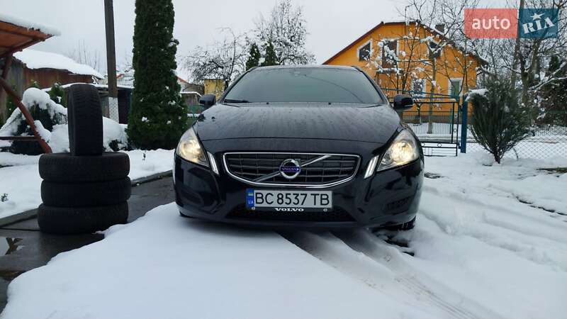 Универсал Volvo V60 2011 в Дрогобыче