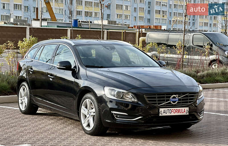 Универсал Volvo V60 2014 в Киеве