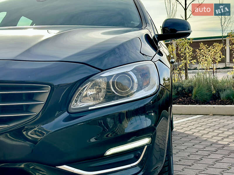 Универсал Volvo V60 2014 в Киеве