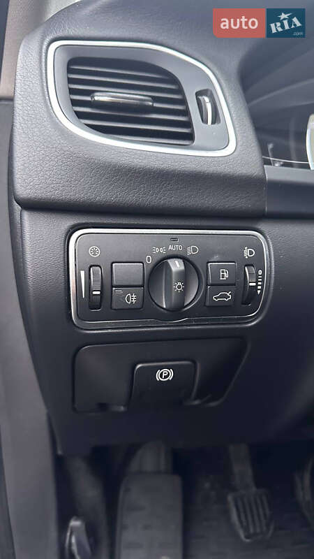 Універсал Volvo V60 2015 в Львові