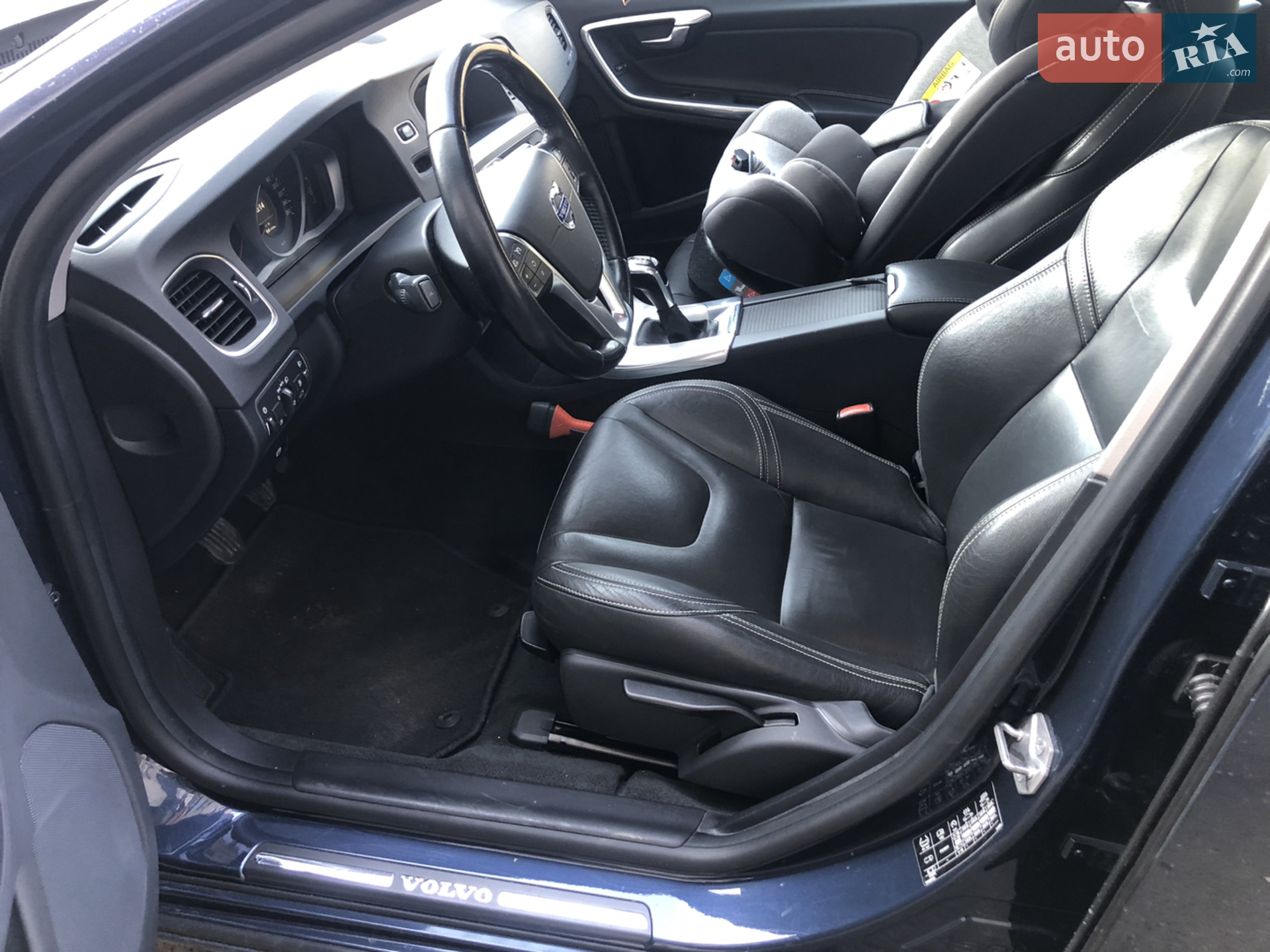 2015 Volvo V60 - мініатюра 11