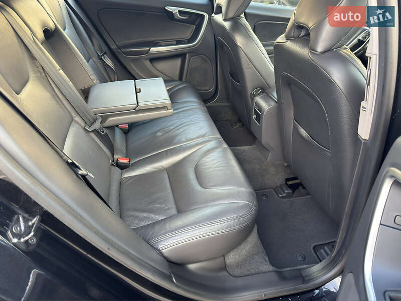 Універсал Volvo V60 2011 в Києві фото 31 Універсал Volvo V60 2011 в Києві