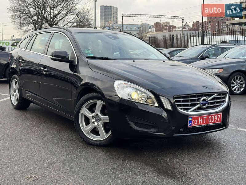 Volvo V60 2011