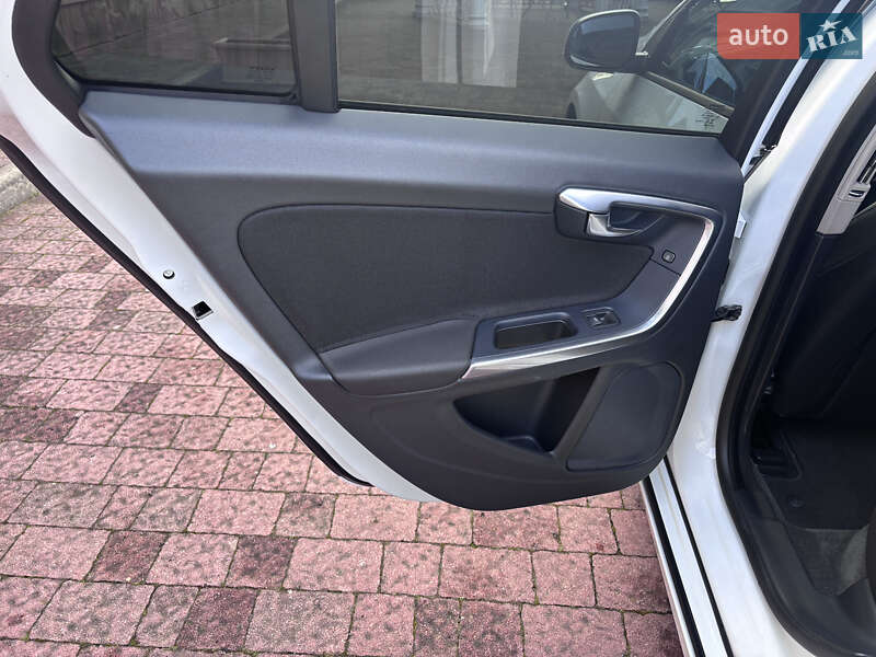 Универсал Volvo V60 2013 в Стрые