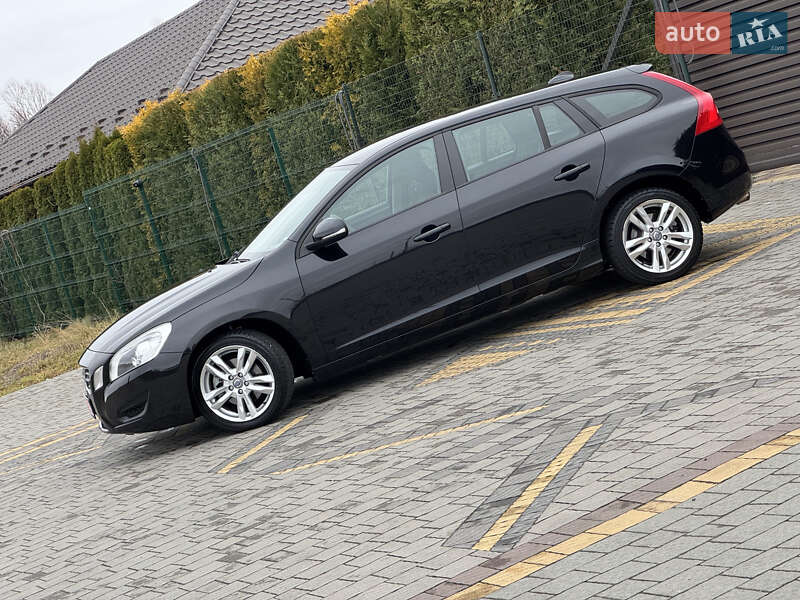 Универсал Volvo V60 2012 в Стрые фото 28 Универсал Volvo V60 2012 в Стрые