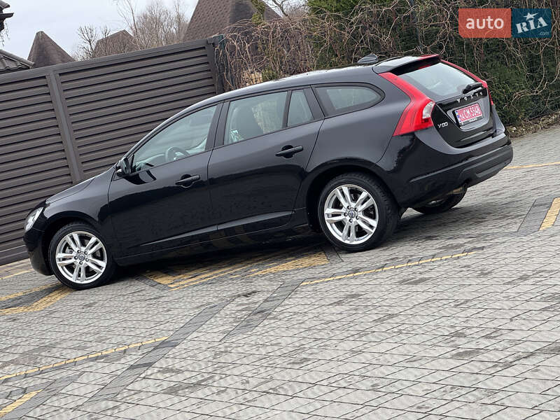 Универсал Volvo V60 2012 в Стрые фото 73 Универсал Volvo V60 2012 в Стрые