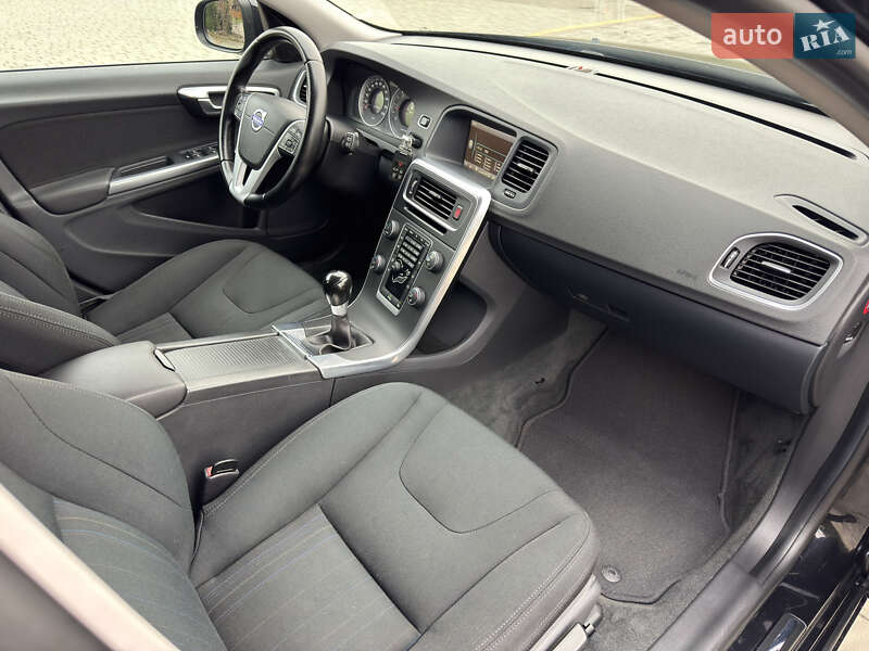 Универсал Volvo V60 2012 в Стрые фото 120 Универсал Volvo V60 2012 в Стрые