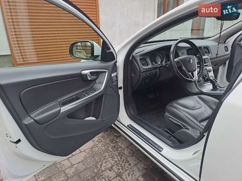 Універсал Volvo V60 2017 в Коломиї