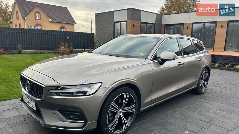 Volvo V60 2021