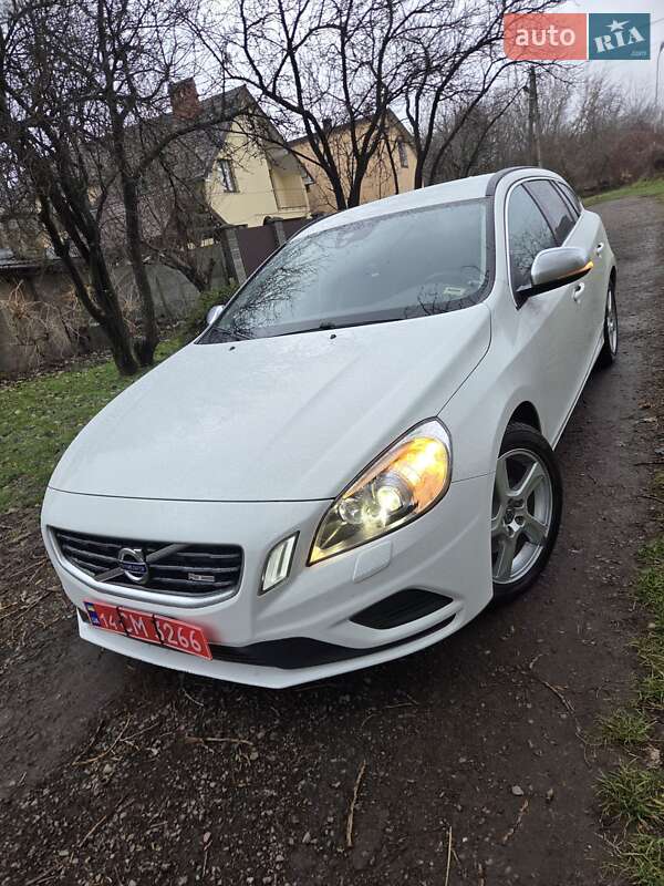 Универсал Volvo V60 2012 в Львове