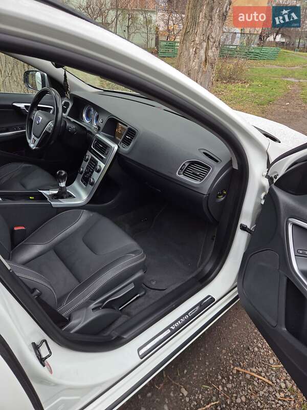 Универсал Volvo V60 2012 в Львове