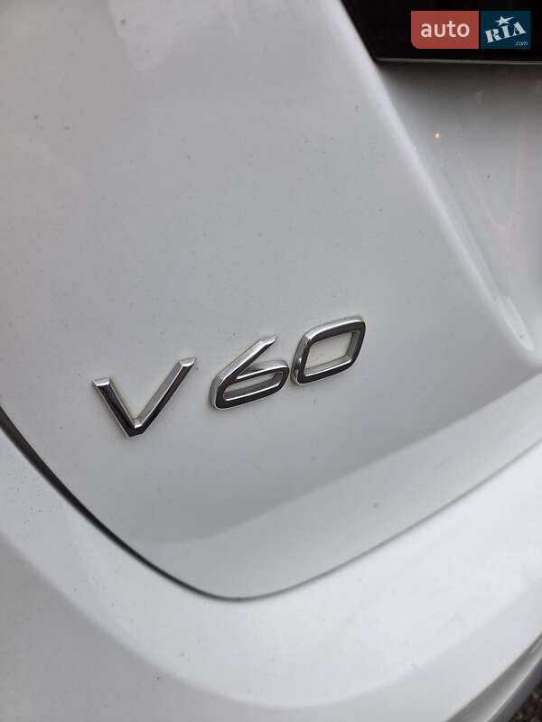 Универсал Volvo V60 2012 в Львове