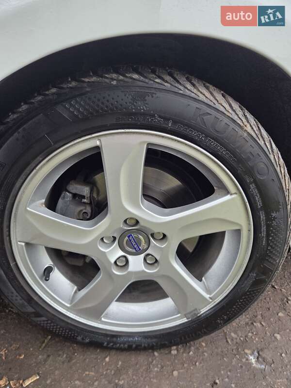 Универсал Volvo V60 2012 в Львове