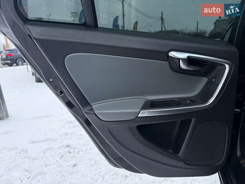 Універсал Volvo V60 2013 в Стрию