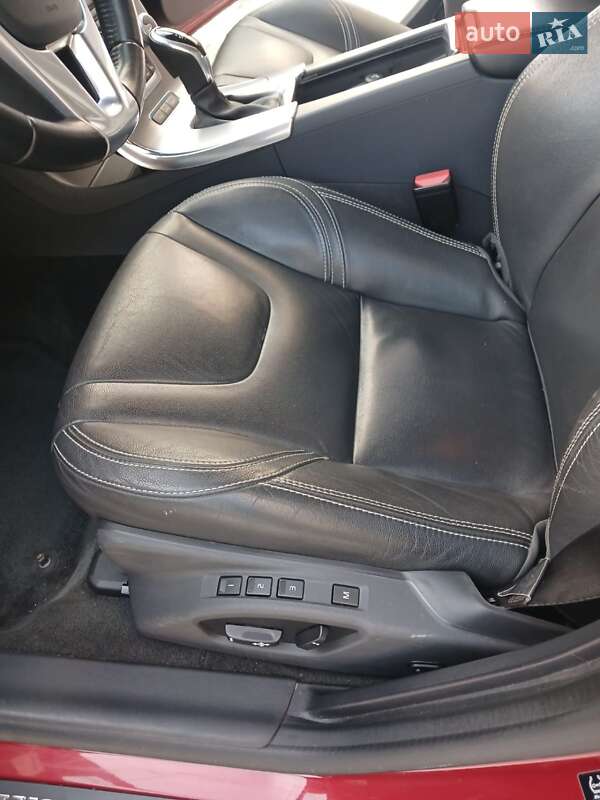 Универсал Volvo V60 2015 в Львове