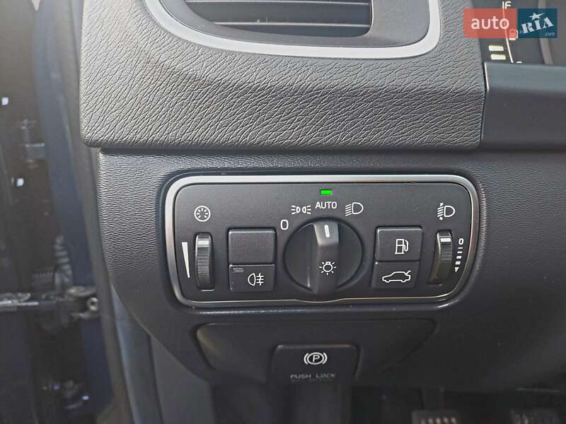 Універсал Volvo V60 2014 в Бродах