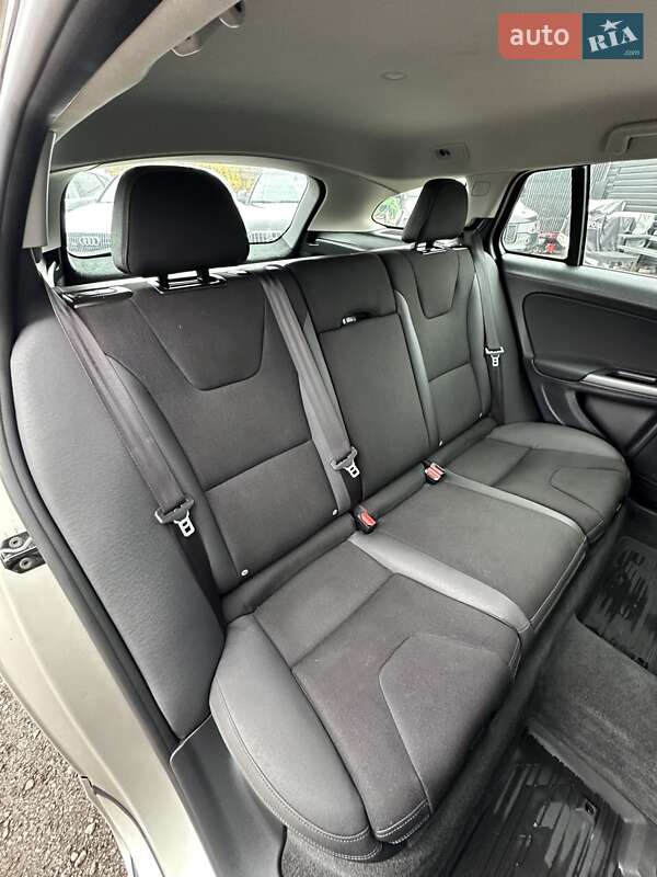 Универсал Volvo V60 2011 в Белогородке