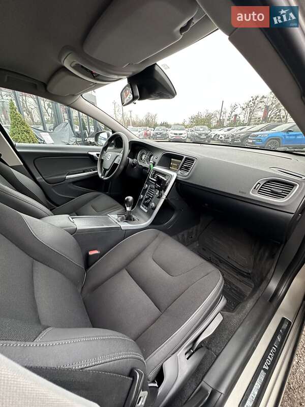 Универсал Volvo V60 2011 в Белогородке