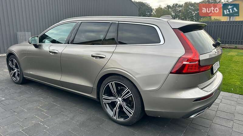 Универсал Volvo V60 2021 в Ровно