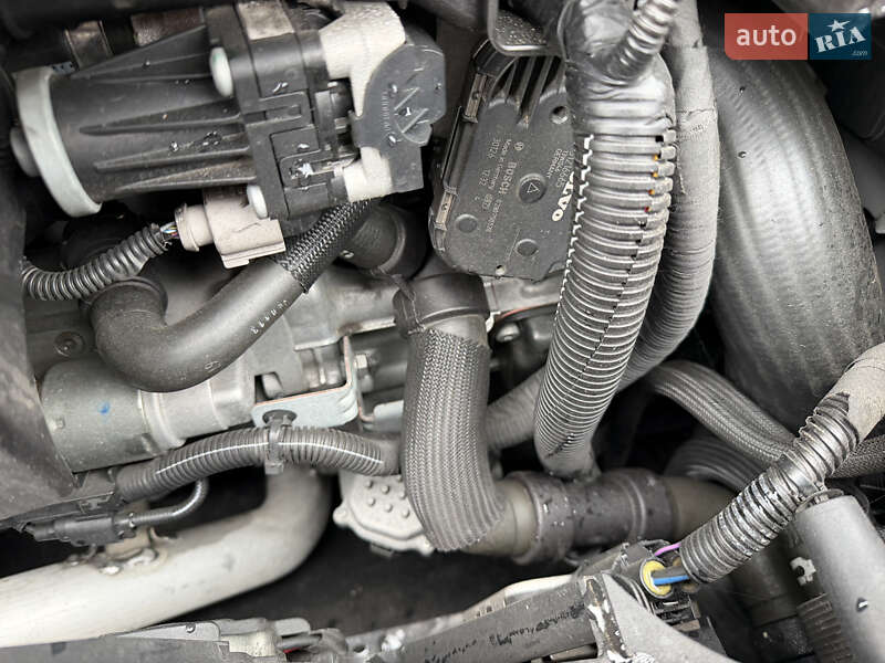 Универсал Volvo V60 2013 в Луцке фото 30 Универсал Volvo V60 2013 в Луцке