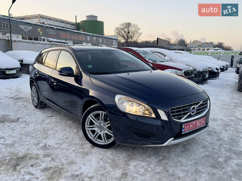Универсал Volvo V60 2012 в Киеве