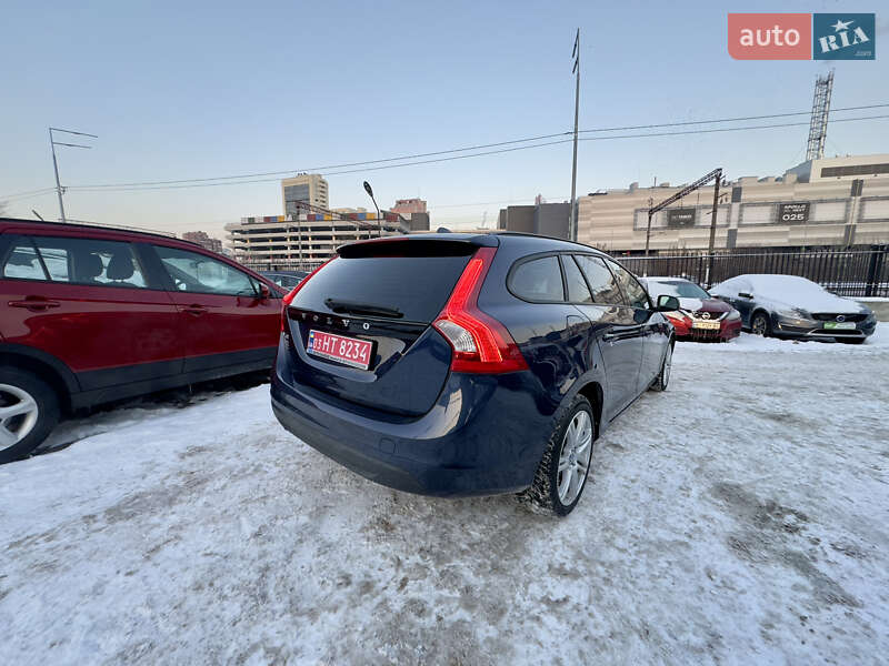 Универсал Volvo V60 2012 в Киеве