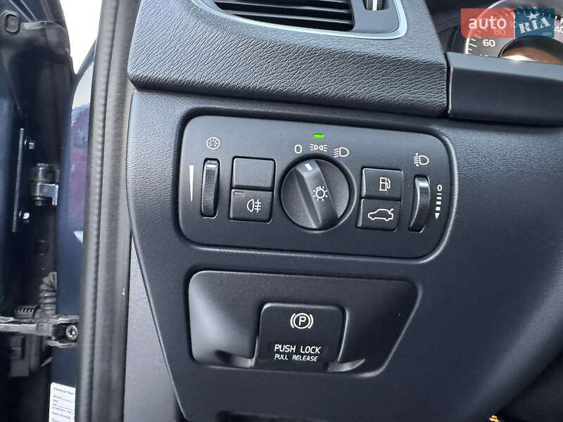 Универсал Volvo V60 2012 в Киеве