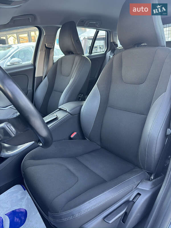 Универсал Volvo V60 2011 в Киеве