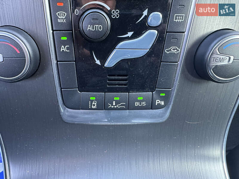 Универсал Volvo V60 2011 в Киеве