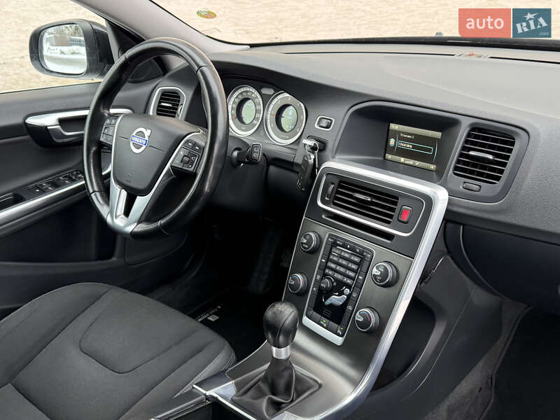 Универсал Volvo V60 2011 в Стрые фото 26 Универсал Volvo V60 2011 в Стрые