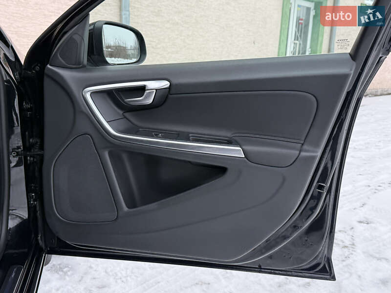 Универсал Volvo V60 2011 в Стрые фото 28 Универсал Volvo V60 2011 в Стрые