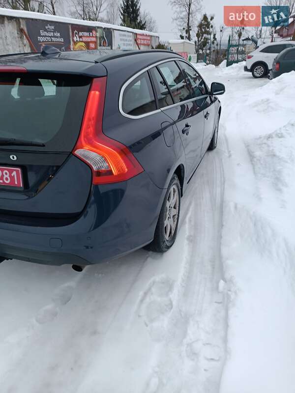 Универсал Volvo V60 2012 в Золочеве