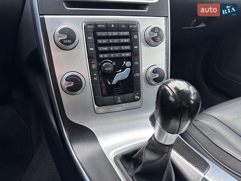 Универсал Volvo V60 2015 в Стрые